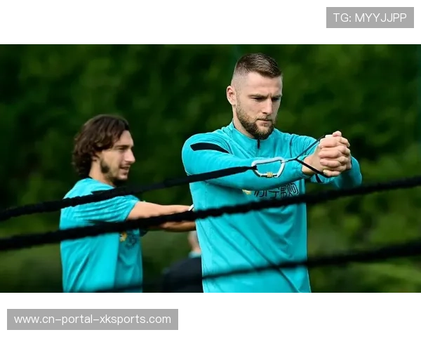 国际米兰客场备战萨索洛,高位压迫战术演练成赛前焦点 国际米兰客场备战萨索洛,高位压迫战术演练成赛前焦点